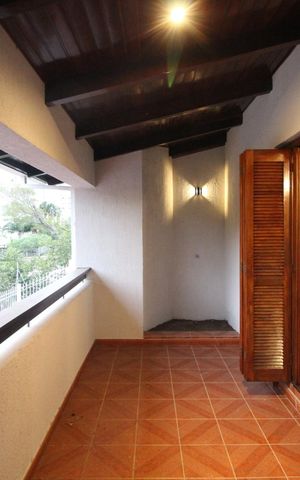 Casa à venda com 290m², 5 quartos e 3 vagasVaranda da Sala