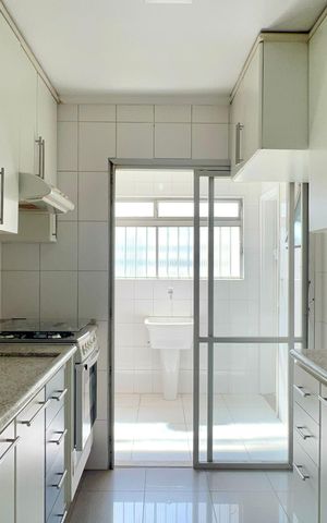 Apartamento à venda com 86m², 2 quartos e 1 vaga Apartamento à venda com 86m², 2 quartos e 1 vagaCozinha
