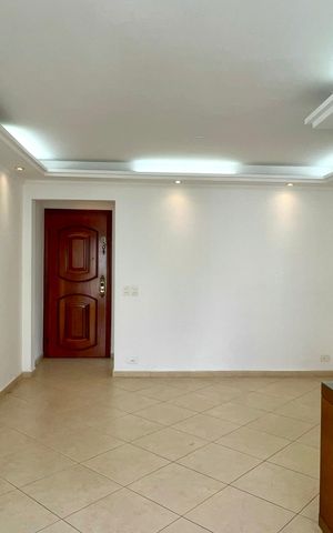 Apartamento à venda com 86m², 2 quartos e 1 vaga Apartamento à venda com 86m², 2 quartos e 1 vagaSala
