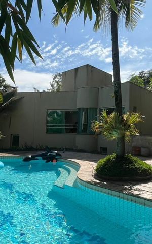 Casa de condomínio à venda com 853m², 4 quartos e 3 vagas