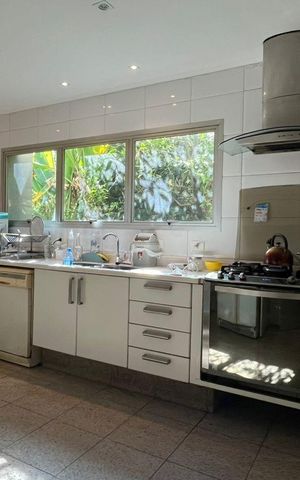 Casa de condomínio à venda com 853m², 4 quartos e 3 vagas