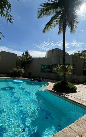 Casa de condomínio à venda com 853m², 4 quartos e 3 vagas