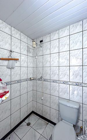 Casa à venda com 80m², 3 quartos e 1 vagaBanheiro de serviço
