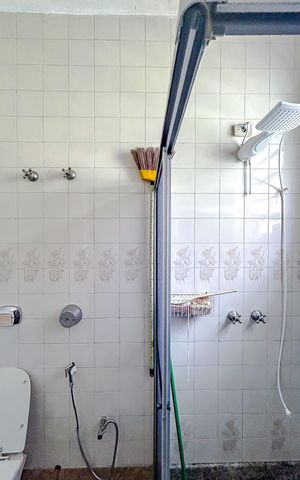 Casa à venda com 80m², 3 quartos e 1 vagaBanheiro