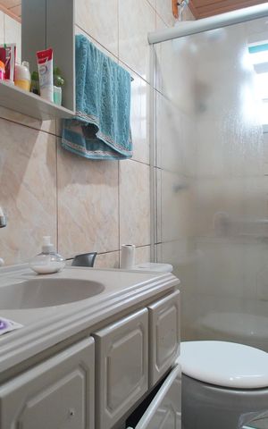 Casa à venda com 195m², 4 quartos e 2 vagasBanheiro 2