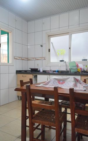 Casa à venda com 195m², 4 quartos e 2 vagasCozinha