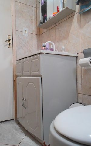 Casa à venda com 195m², 4 quartos e 2 vagasBanheiro 2
