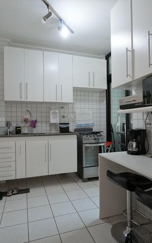 Apartamento à venda com 82m², 3 quartos e 2 vagasCozinha