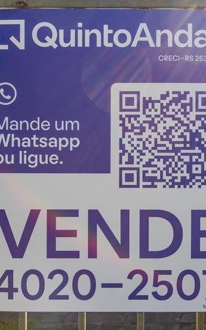 Casa de condomínio à venda com 181m², 4 quartos e 2 vagas Casa de condomínio à venda com 181m², 4 quartos e 2 vagasMCJB-242