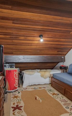 Casa de condomínio à venda com 181m², 4 quartos e 2 vagas Casa de condomínio à venda com 181m², 4 quartos e 2 vagasQuarto 3