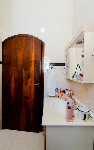 Casa para alugar com 350m², 3 quartos e 4 vagasBanheiro do Quarto 1
