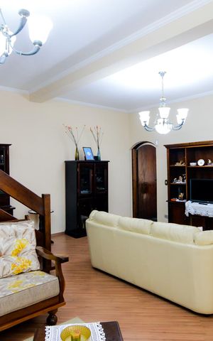 Casa para alugar com 350m², 3 quartos e 4 vagasSala