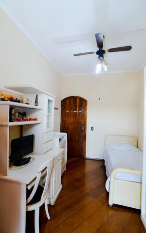 Casa para alugar com 350m², 3 quartos e 4 vagasQuarto 2