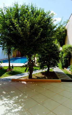 Casa para alugar com 350m², 3 quartos e 4 vagasVista da Sala