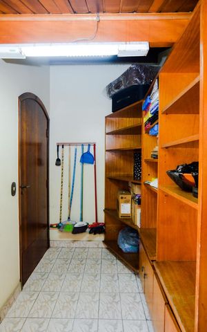 Casa para alugar com 350m², 3 quartos e 4 vagasEscritório