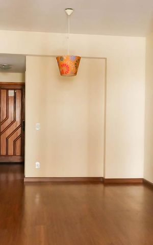 Apartamento à venda com 75m², 2 quartos e 1 vaga Apartamento à venda com 75m², 2 quartos e 1 vagaSala
