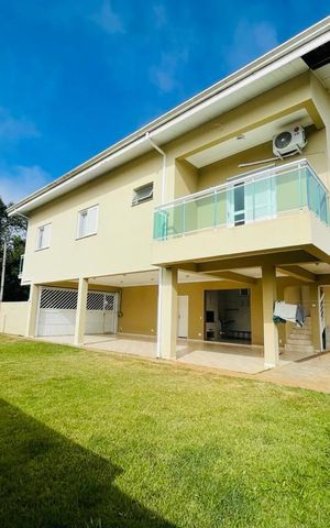 Casa à venda com 400m², 4 quartos e 6 vagas Casa à venda com 400m², 4 quartos e 6 vagasÁrea externa
