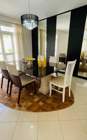 Casa à venda com 400m², 4 quartos e 6 vagas Casa à venda com 400m², 4 quartos e 6 vagasSala