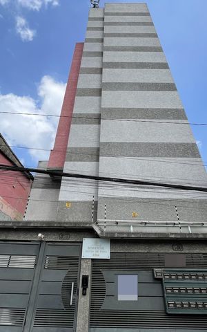 Apartamento à venda com 37m², 2 quartos e sem vaga Apartamento à venda com 37m², 2 quartos e sem vagaFachada+Placa