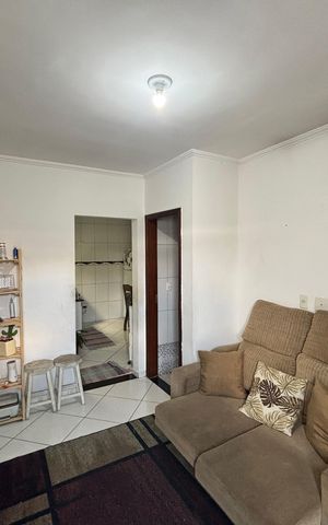 Casa à venda com 60m², 2 quartos e 1 vaga Casa à venda com 60m², 2 quartos e 1 vagaSala