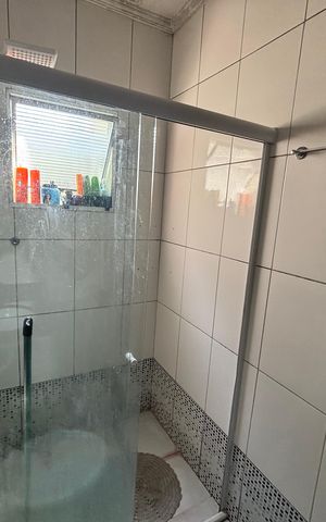 Casa à venda com 60m², 2 quartos e 1 vaga Casa à venda com 60m², 2 quartos e 1 vagaBanheiro 2