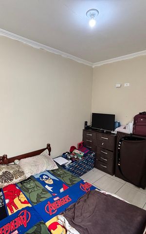 Casa à venda com 60m², 2 quartos e 1 vaga Casa à venda com 60m², 2 quartos e 1 vagaQuarto 1