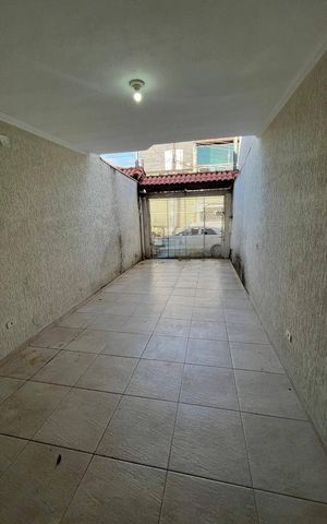 Casa à venda com 120m², 3 quartos e 1 vaga Casa à venda com 120m², 3 quartos e 1 vagaÁrea externa