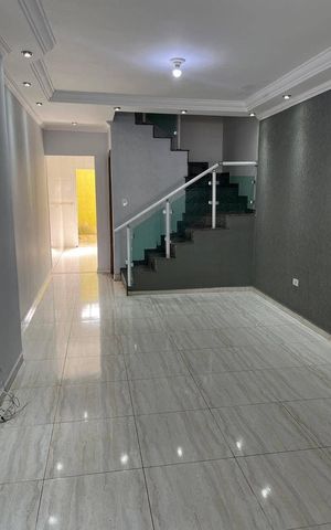 Casa à venda com 120m², 3 quartos e 1 vaga Casa à venda com 120m², 3 quartos e 1 vagaSala