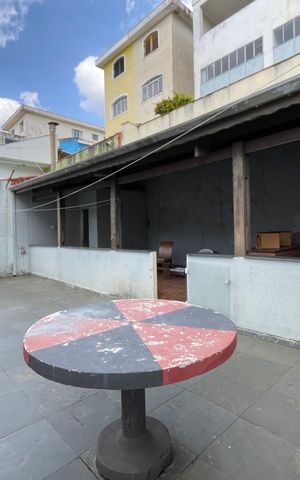 Casa à venda com 250m², 3 quartos e 2 vagas