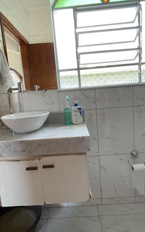 Casa à venda com 250m², 3 quartos e 2 vagas
