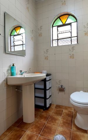 Casa à venda com 250m², 3 quartos e 2 vagas