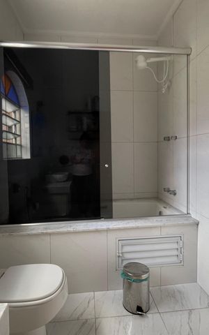 Casa à venda com 250m², 3 quartos e 2 vagas