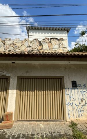 Casa à venda com 250m², 3 quartos e 2 vagas