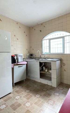 Casa à venda com 250m², 3 quartos e 2 vagas