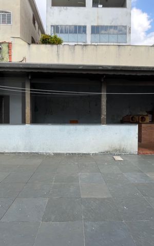 Casa à venda com 250m², 3 quartos e 2 vagas