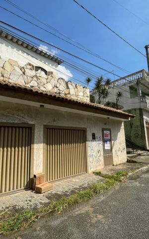 Casa à venda com 250m², 3 quartos e 2 vagas