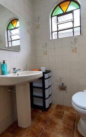 Casa à venda com 250m², 3 quartos e 2 vagas