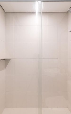 Studio para alugar com 32m², 1 quarto e 1 vaga Studio para alugar com 32m², 1 quarto e 1 vagaBanheiro