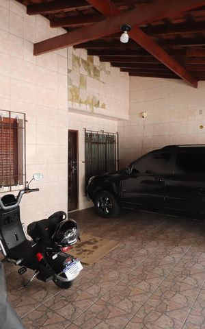 Casa à venda com 157m², 4 quartos e 3 vagasGaragem