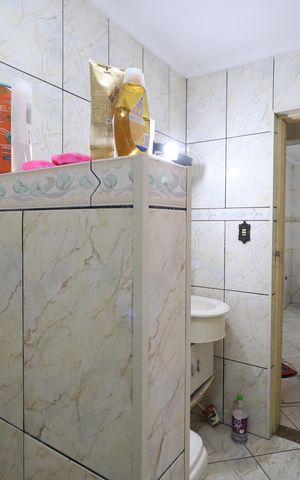 Casa à venda com 157m², 4 quartos e 3 vagasBanheiro