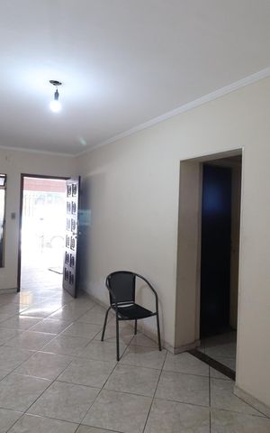 Casa à venda com 157m², 4 quartos e 3 vagasSala