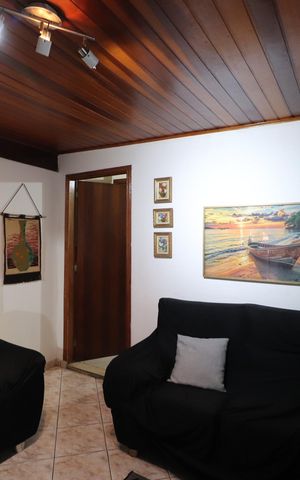 Casa à venda com 157m², 4 quartos e 3 vagasSala 2