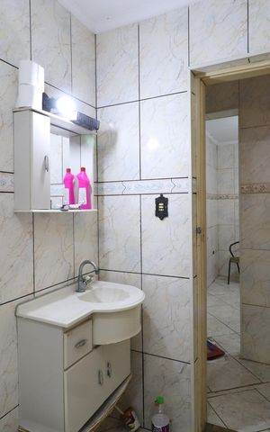 Casa à venda com 157m², 4 quartos e 3 vagasBanheiro