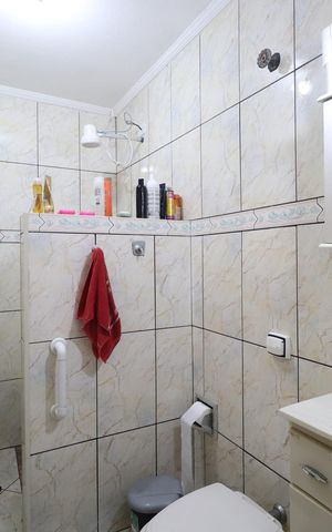 Casa à venda com 157m², 4 quartos e 3 vagasBanheiro