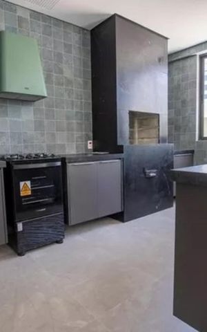 Apartamento à venda com 131m², 4 quartos e 4 vagas