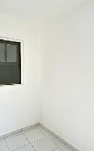 Casa à venda com 60m², 2 quartos e sem vaga Casa à venda com 60m², 2 quartos e sem vagaQuarto 1