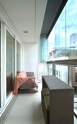 Apartamento para alugar com 80m², 2 quartos e 2 vagas Apartamento para alugar com 80m², 2 quartos e 2 vagasVaranda