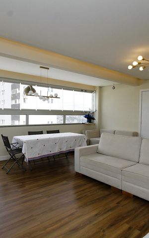 Apartamento à venda com 124m², 4 quartos e 3 vagasSala