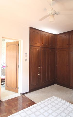Casa à venda com 206m², 3 quartos e 3 vagasSuíte 3