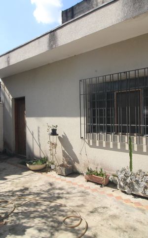 Casa à venda com 206m², 3 quartos e 3 vagasEdícula